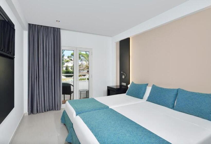 스탠다드 트리플 룸, Hispania