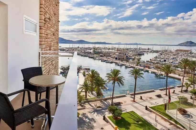 اتاق اساندارد با چشم‌انداز جانبی به دریا, Hoposa Daina Hotel & Apartments - Adults Only