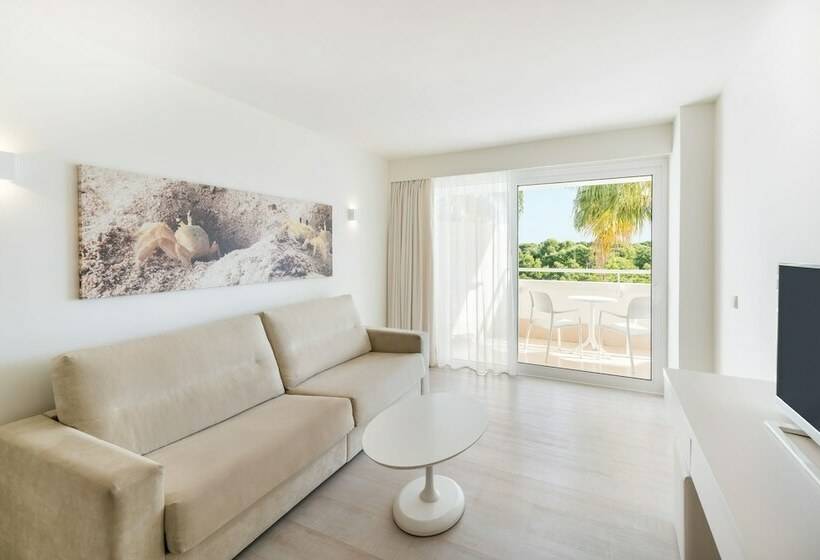 패밀리 룸 풀장 전망, Iberostar Waves Cristina