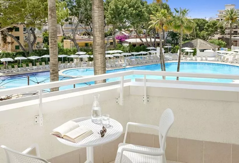 اتاق خانوادگی با چشم‌انداز استخر, Iberostar Waves Cristina