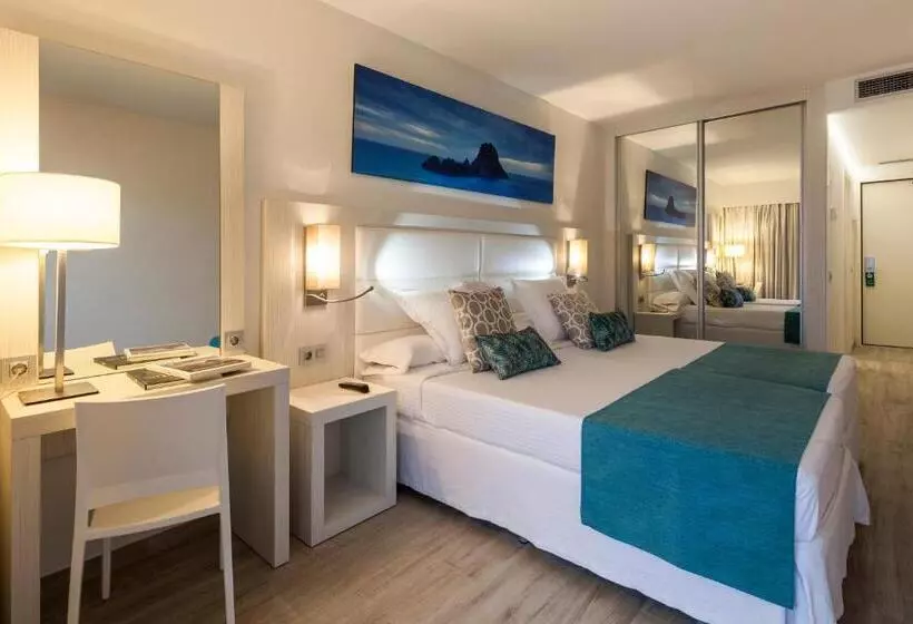 سوییت جونیور, Ibiza Corso Hotel & Spa