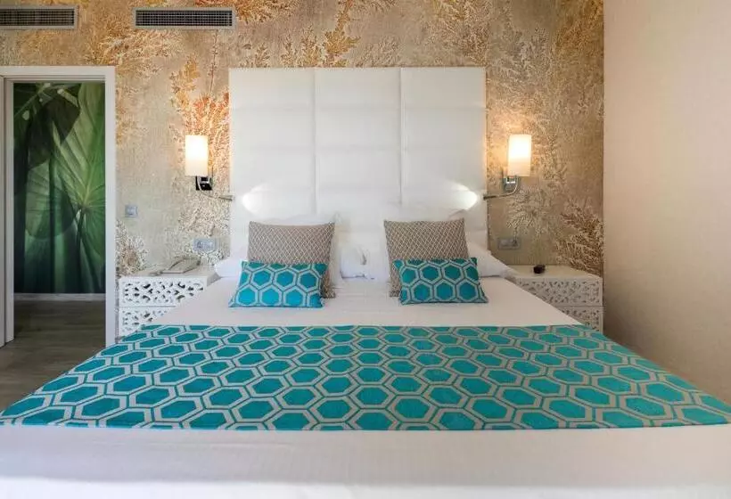 Deluxe Suite Sea View, Ibiza Corso Hotel & Spa