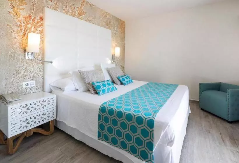 Deluxe Suite Sea View, Ibiza Corso Hotel & Spa