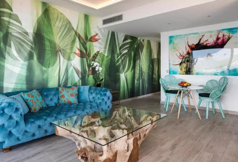 Deluxe Suite Sea View, Ibiza Corso Hotel & Spa