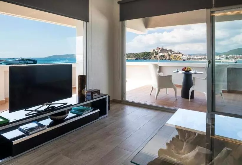 Deluxe Suite Sea View, Ibiza Corso Hotel & Spa