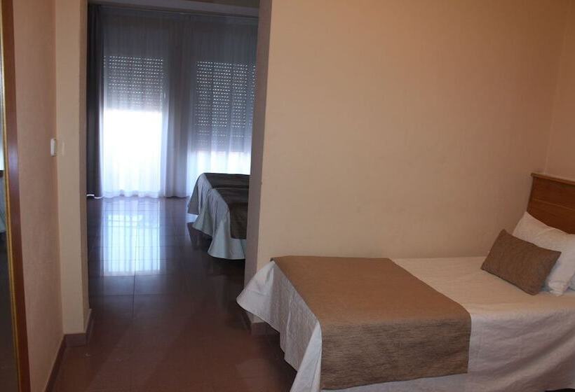 스탠다드 트리플 룸, La Santa María