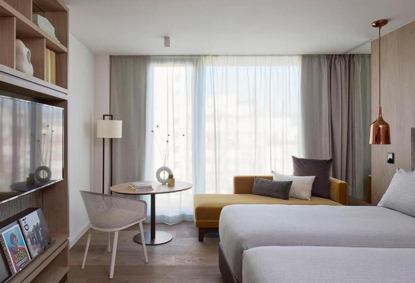 اتاق استاندارد اینتریور, Me Barcelona