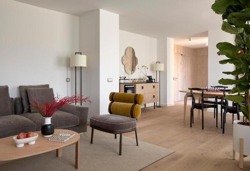 2 Bedroom Suite City View, Me Barcelona