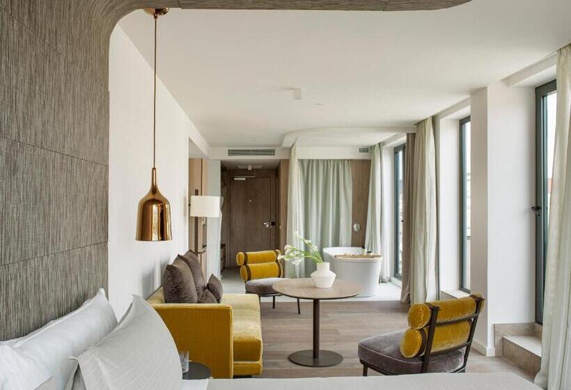 استودیو استاندارد با تراس, Me Barcelona