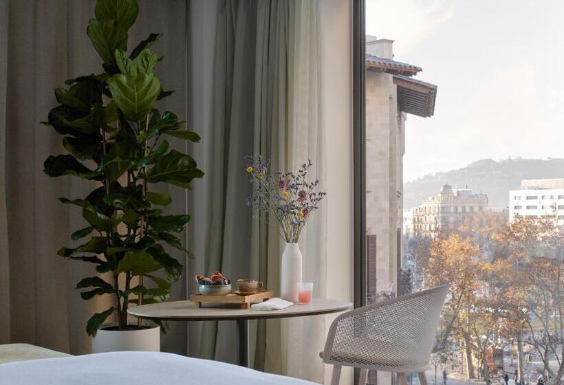 استودیو استاندارد با چشمانداز, Me Barcelona