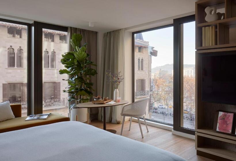 Студио Стандарт с Видом, Me Barcelona