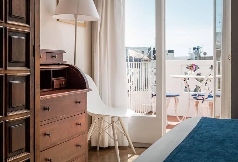 스탠다드 트리플 룸 테라스, Medium Romantic