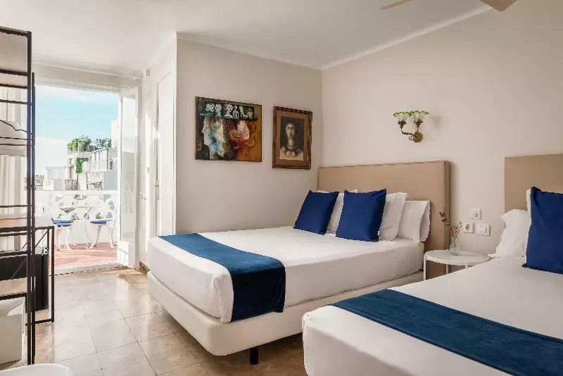 Quarto Standard com Terraço, Medium Romantic