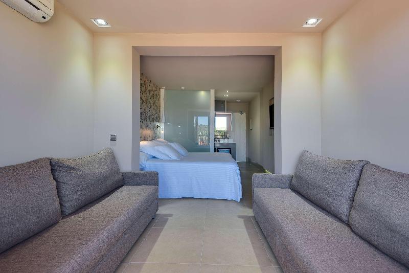 Семейный Номер, Occidental Ibiza