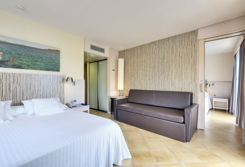 غرفة عائلية, Occidental Menorca