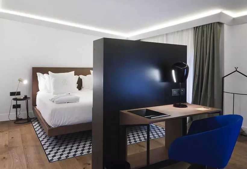 سوییت جونیور, One Shot Palacio Reina Victoria 04