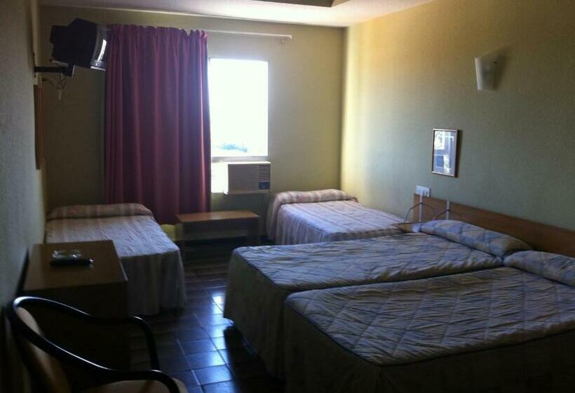 スタンダード4人部屋, Porto