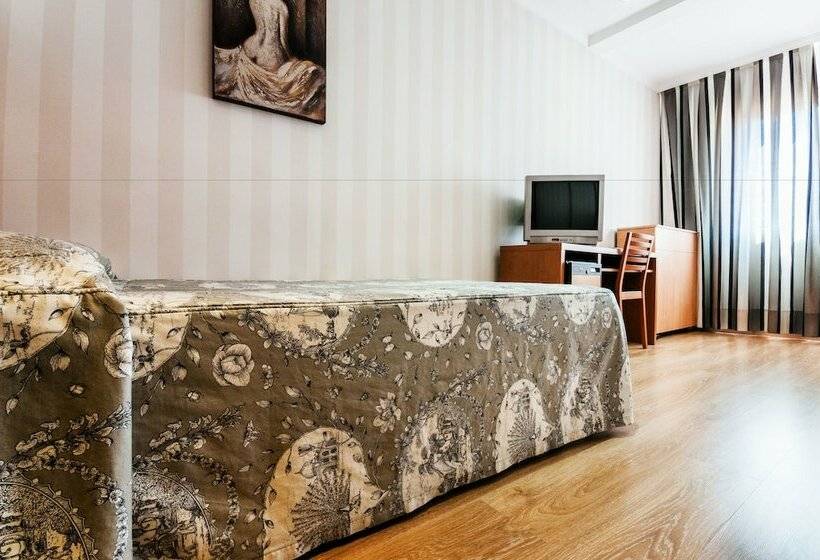 Номер Стандарт Индивидуальный, Ramblas