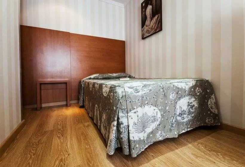 Chambre Standard Individuelle, Ramblas