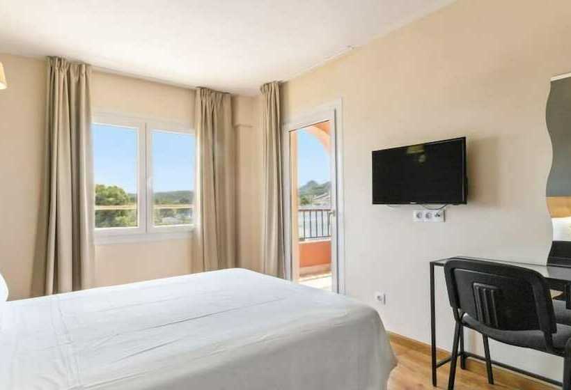 Quarto Familiar, Nura Santa Ponsa Pins