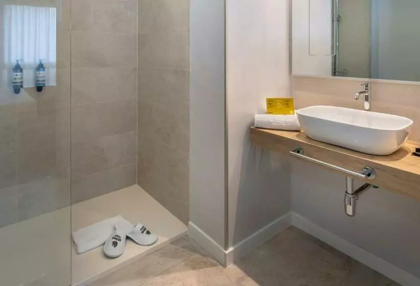 اتاق لوکس, Serhs Rivoli Rambla