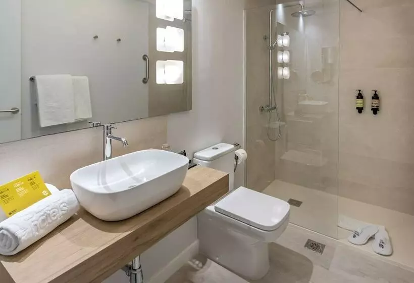 اتاق لوکس, Serhs Rivoli Rambla