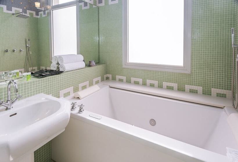 Люкс с Видом, Serhs Rivoli Rambla