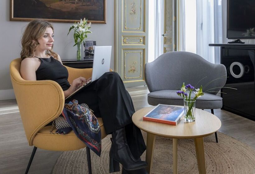 Люкс с Видом, Serhs Rivoli Rambla