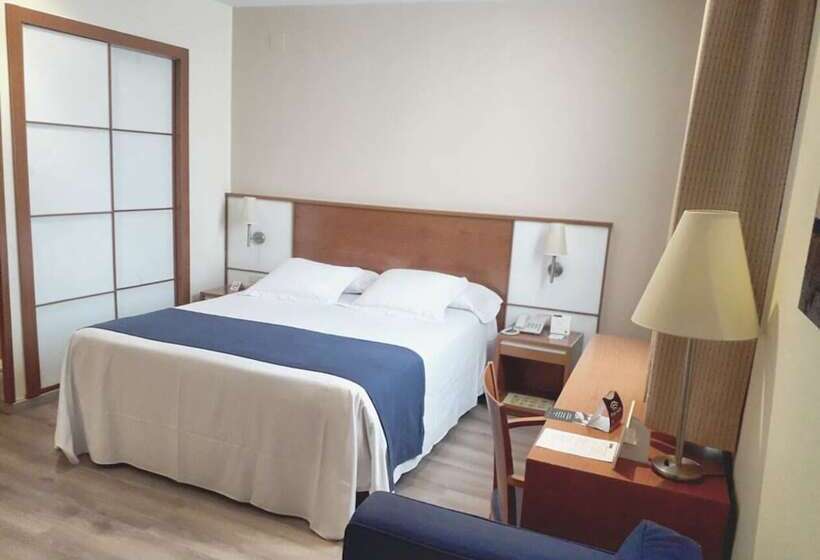 غرفة ديلوكس, Rh Sorolla Centro