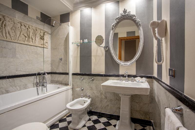 غرفة قياسية ثلاثية, Rh Sorolla Centro