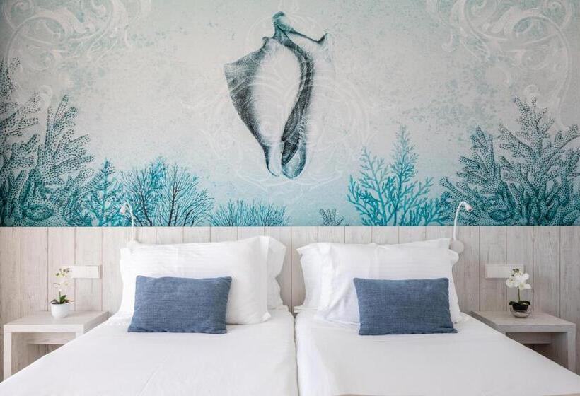 スタンダードトリプルルーム, Tora