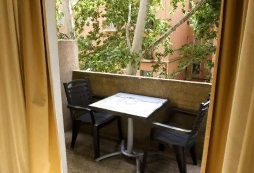 Standardzimmer, Vernisa