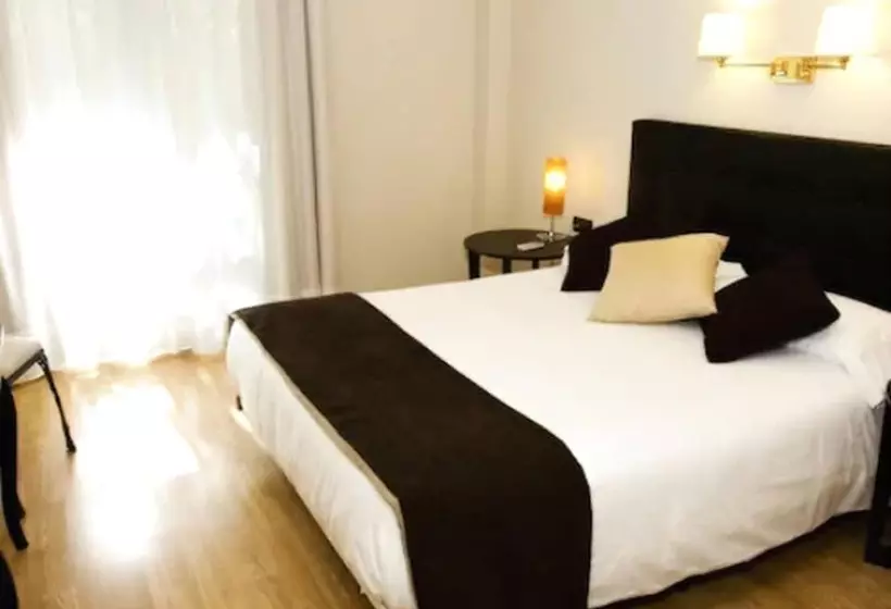 Standardzimmer, Vernisa