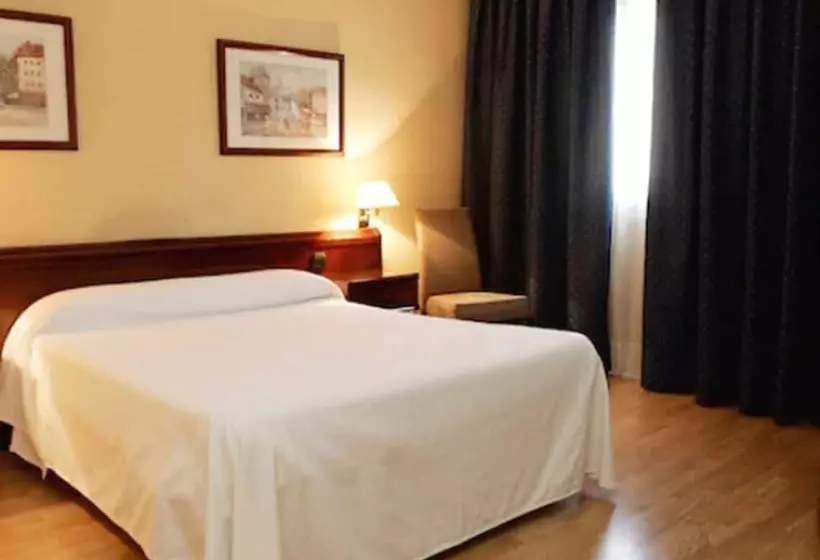 Standardzimmer, Vernisa