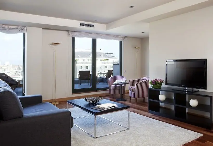 1 Bedroom Apartment with Terrace