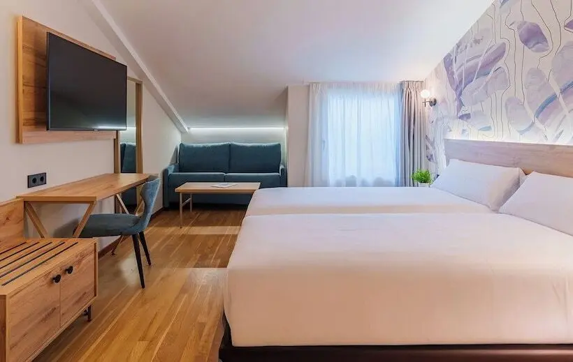 ファミリールーム, Spirit Hotel Ciudad de Burgos