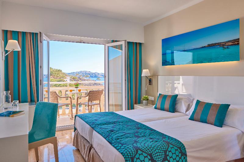 اتاق اساندارد با چشمانداز جانبی به دریا, Universal Hotel Lido Park & Spa