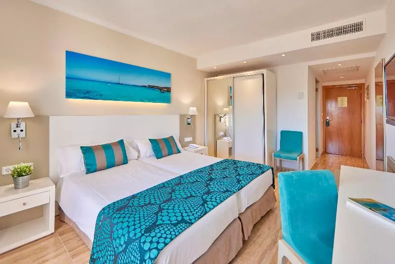サイドオーシャンビュースタンダードルーム, Universal Hotel Lido Park & Spa
