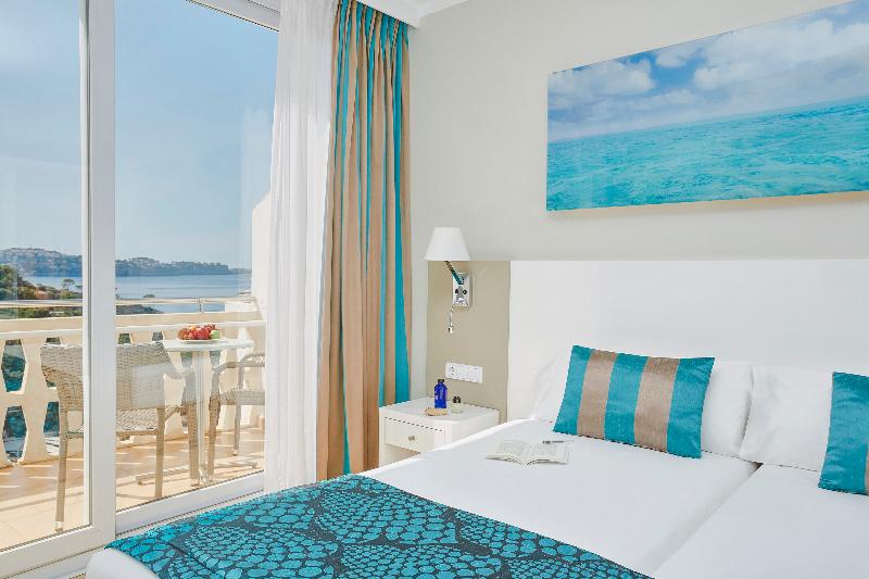 اتاق اساندارد با چشمانداز جانبی به دریا, Universal Hotel Lido Park & Spa