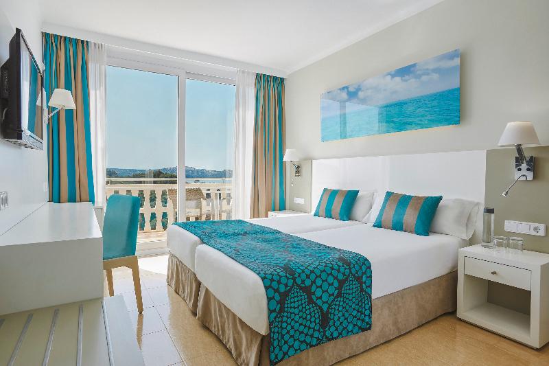 اتاق اساندارد با چشمانداز جانبی به دریا, Universal Hotel Lido Park & Spa