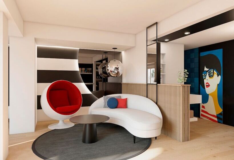 سوییت جونیور با چشمانداز جانبی دریا, Universal Hotel Neptuno - Adults Only