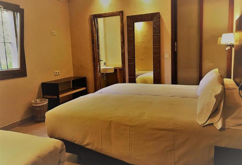 标准三人间, Chillout Hotel Tres Mares