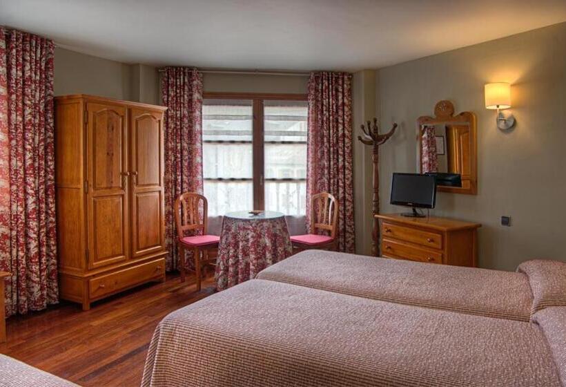 חדר משפחתי, Aragüells