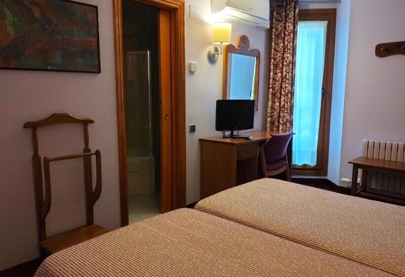 חדר סטנדרט פנימי, Aragüells