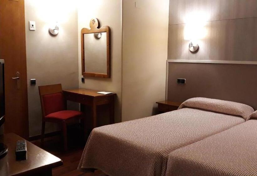 חדר סטנדרט, Aragüells