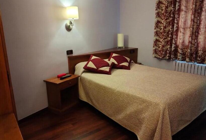 Индивидуальный Номер Interior, Aragüells