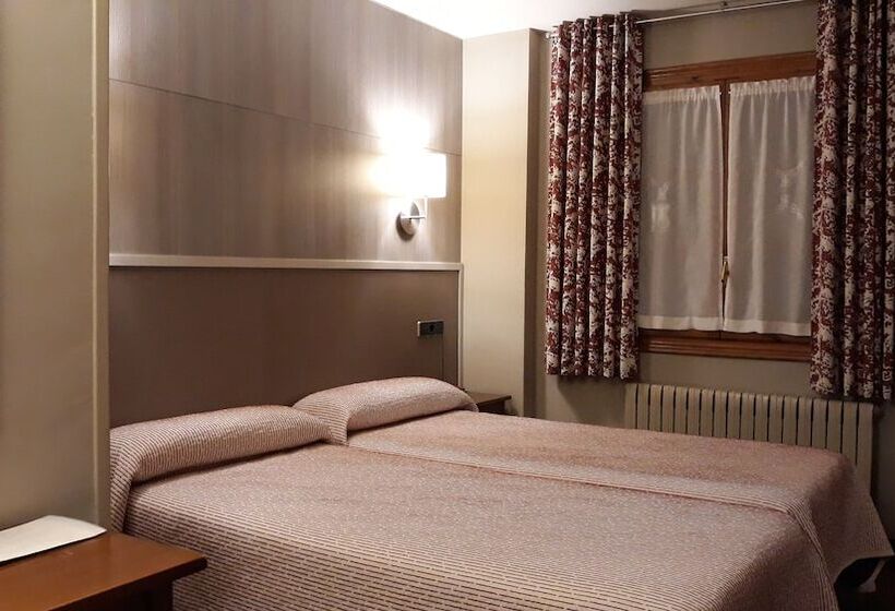 חדר סטנדרט, Aragüells