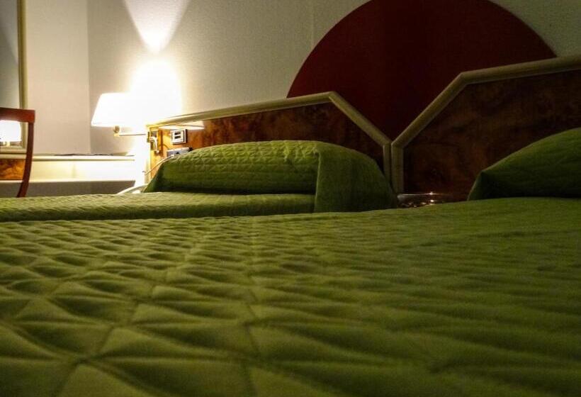 غرفة قياسية, Azuqueca