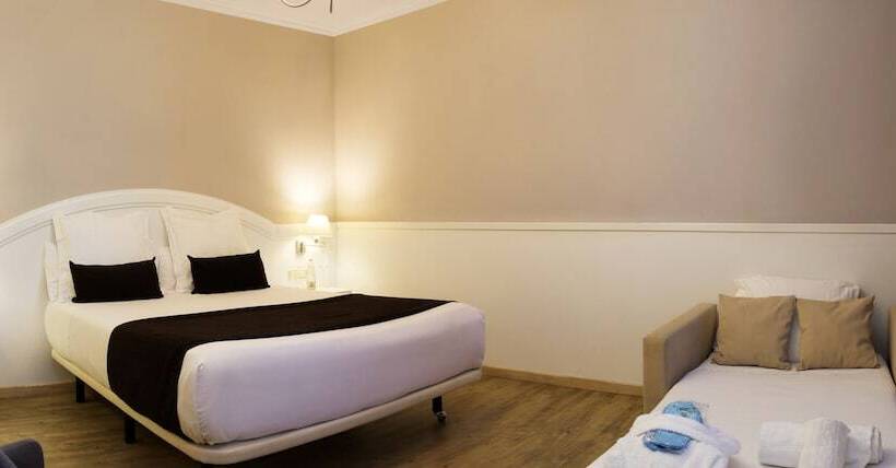 标准三人间, 1881 Hotel Balneario Vichy Catalan