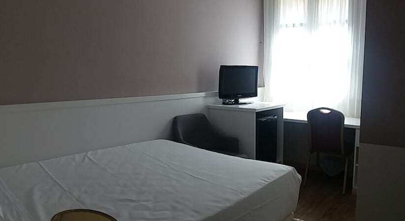 标准单人间, 1881 Hotel Balneario Vichy Catalan